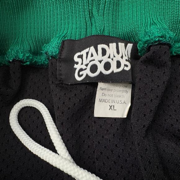 VTG 90’s NBA Men’s Heavyweight Shorts by Stadium Goods in Black Green White XL - Picture 3 of 5